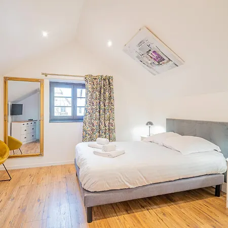 Willa The Gingerbread - Private Parking - Terrace